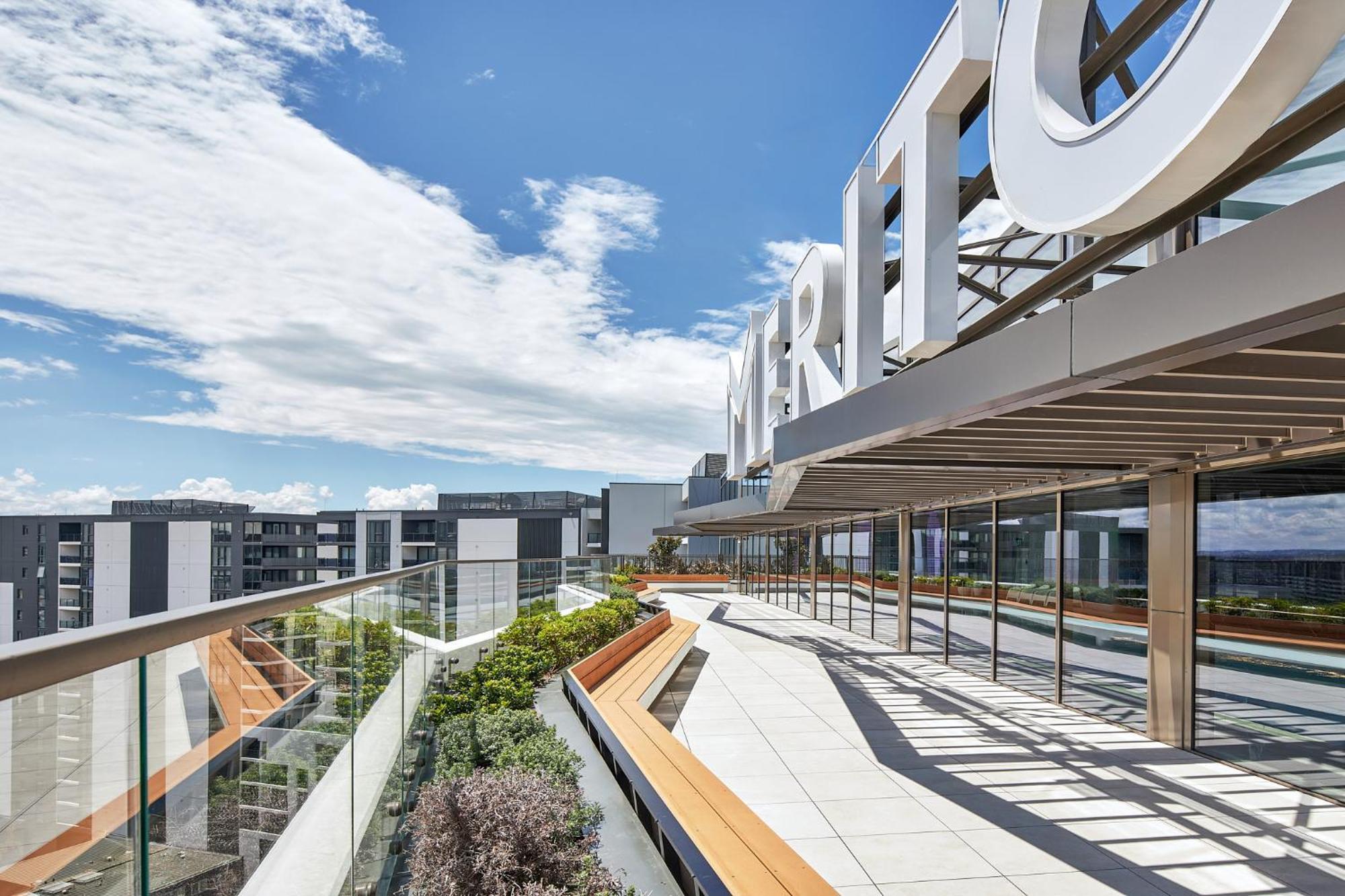 Meriton Suites Canberra Kültér fotó Sky Garden