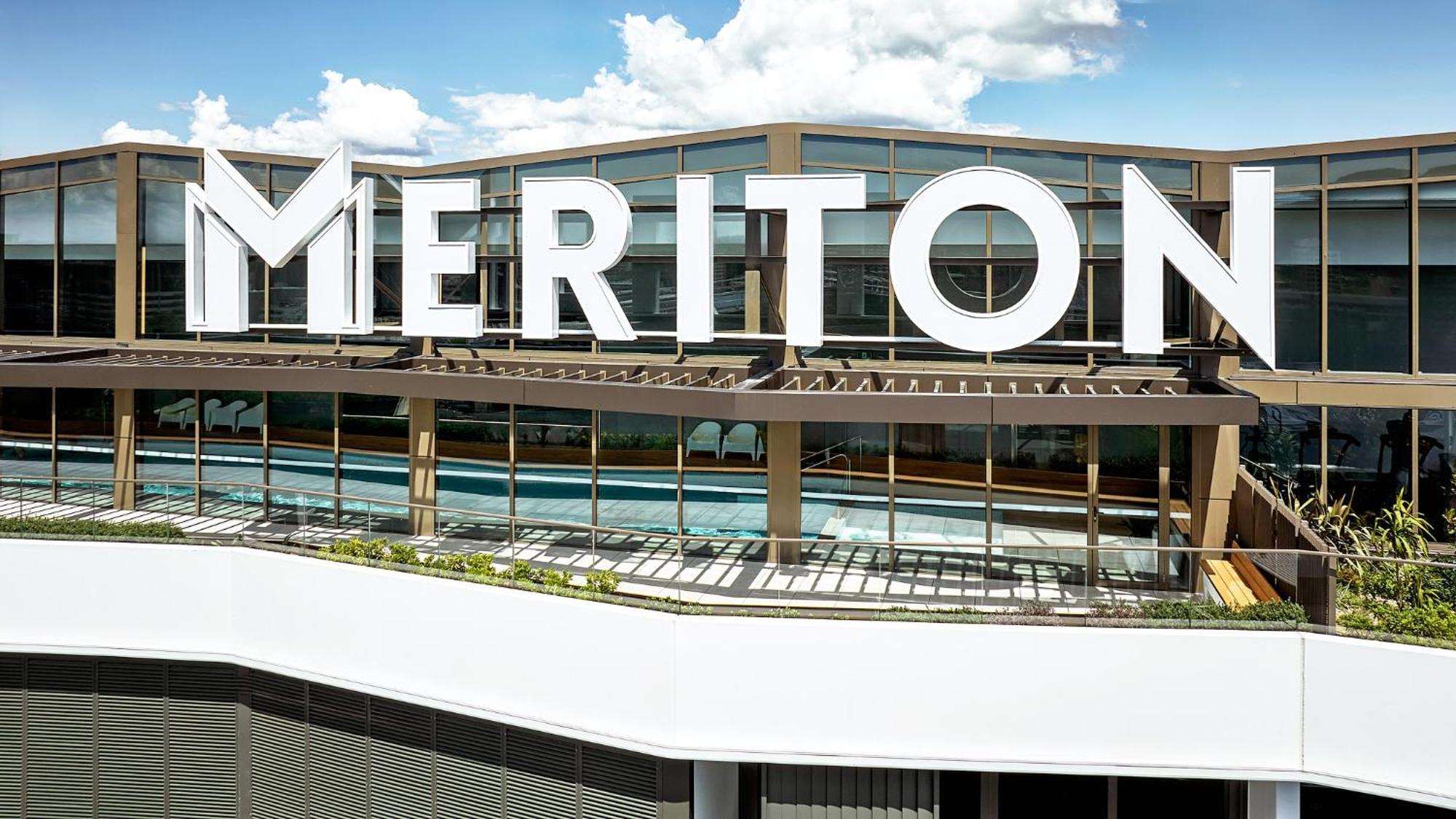 Meriton Suites Canberra Kültér fotó Meriton Suites