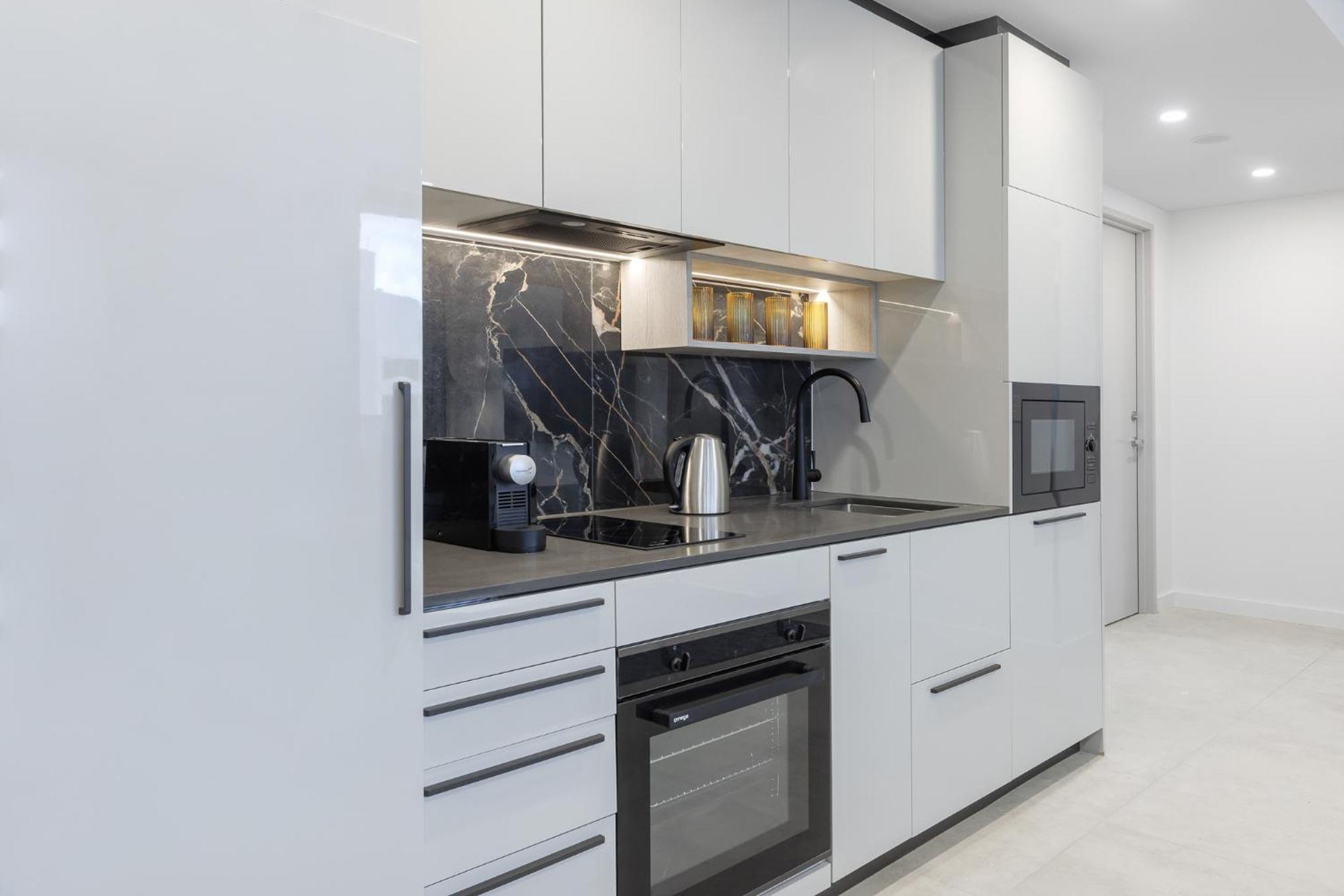 Meriton Suites Canberra Kültér fotó A modern kitchen