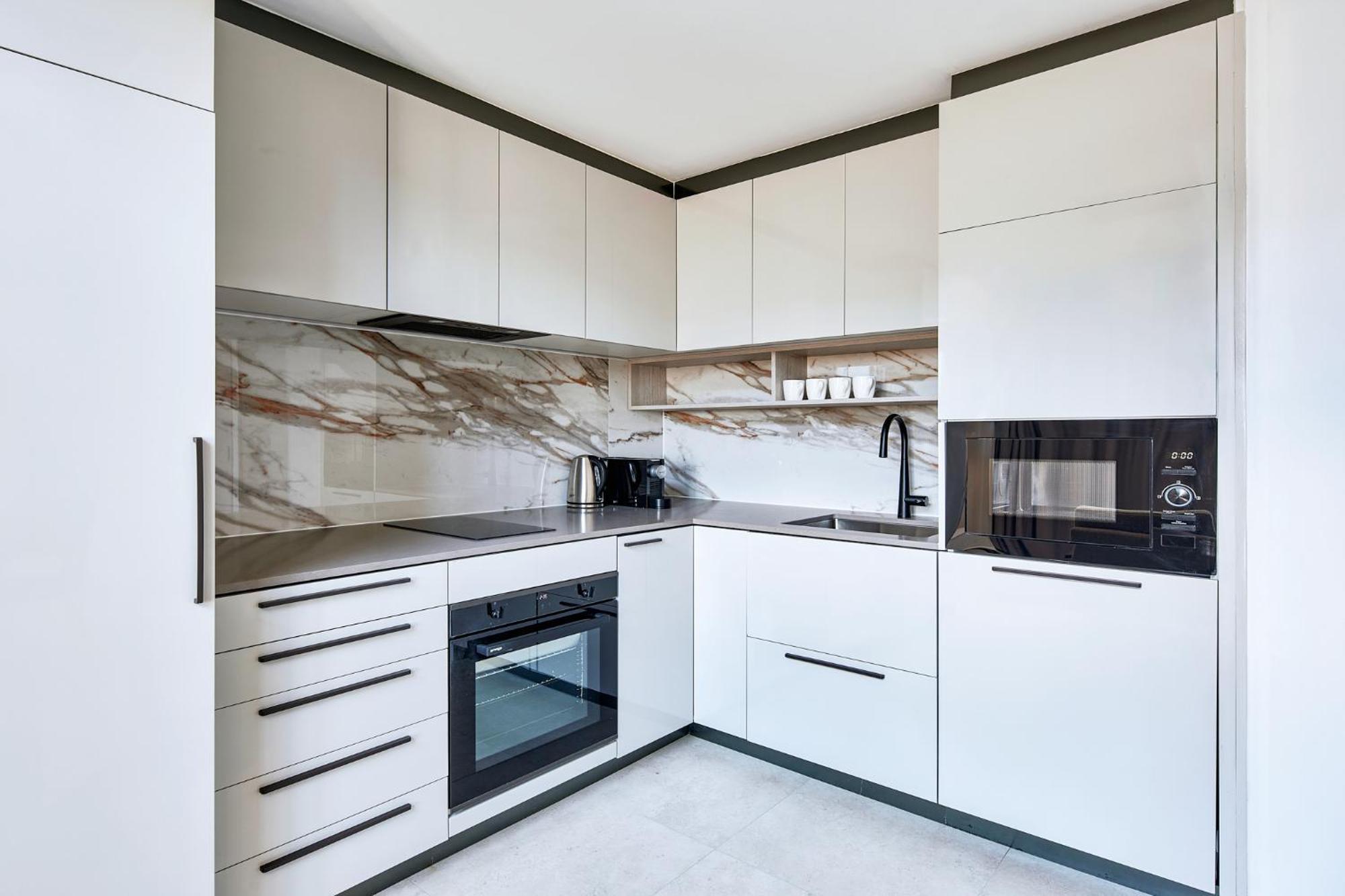 Meriton Suites Canberra Kültér fotó A modern kitchen
